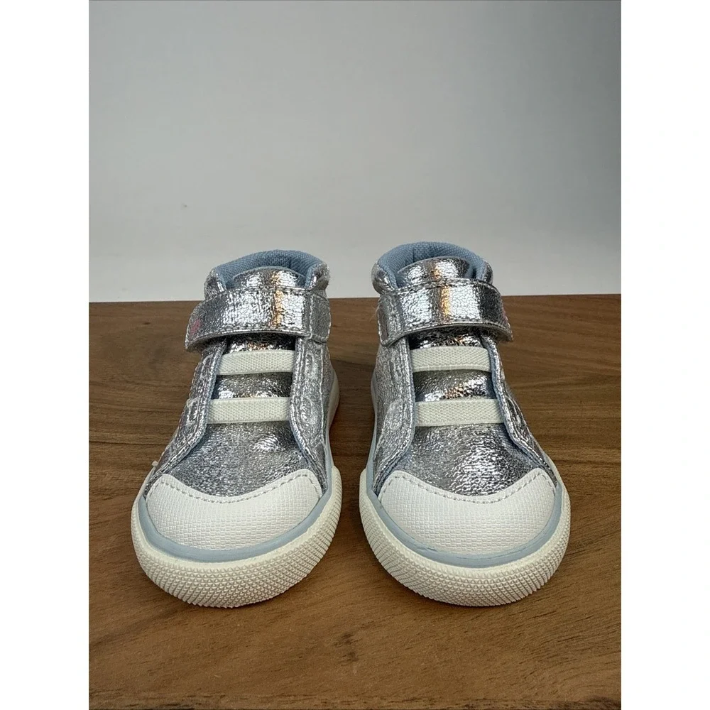 New Little Kids Girls See Kai Run Drew First Walker Silver Sneakers Shoes Size 4